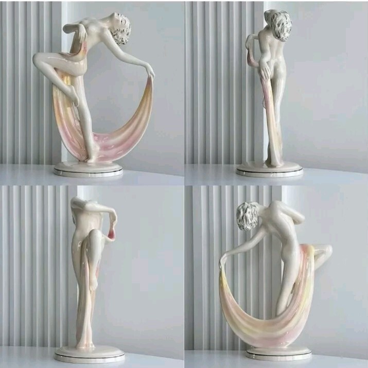 Antique Statue “Anmut” Hertwig