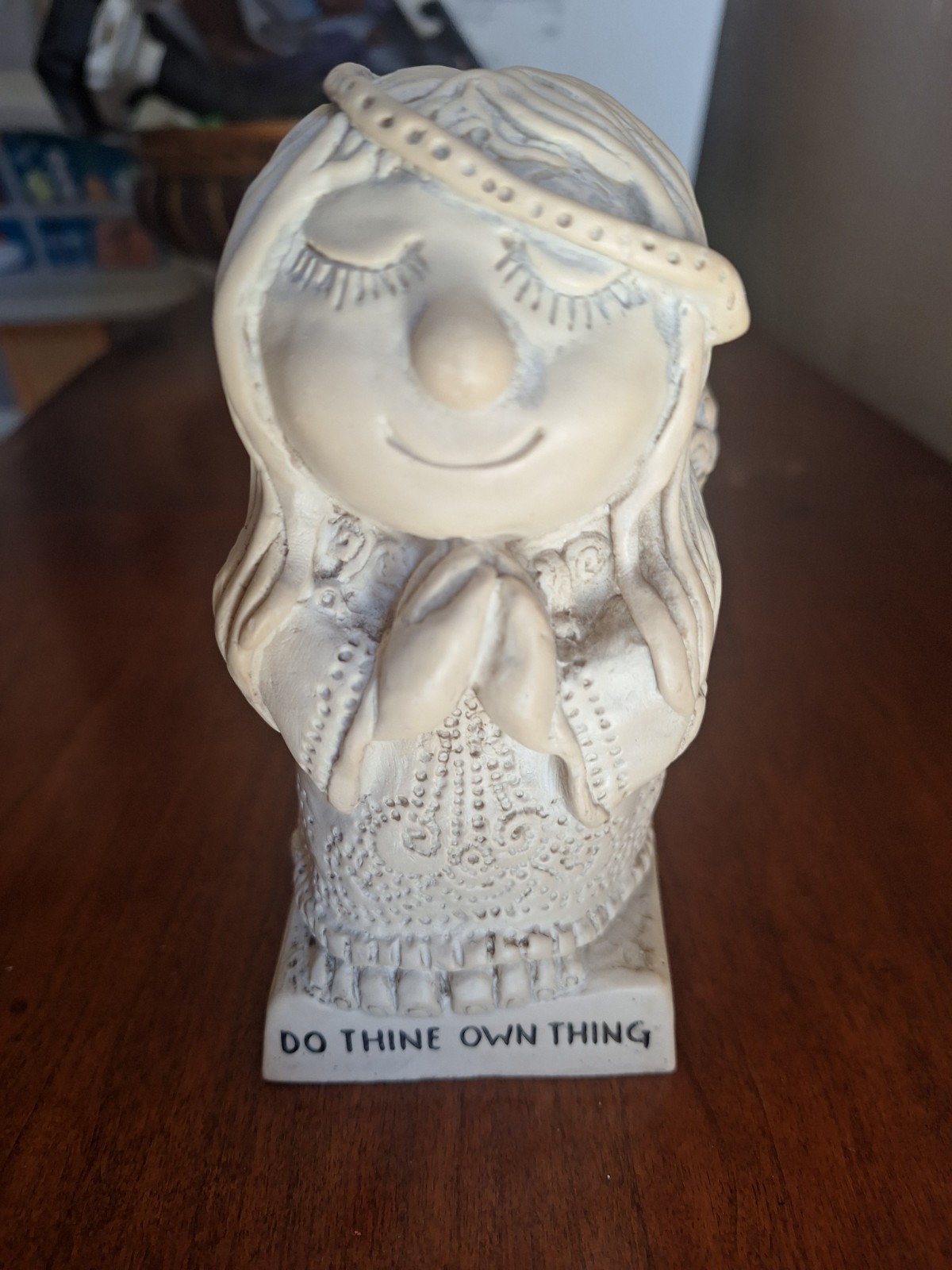 Vintage American Greetings Statue “Do Thine Own Thing” 6″