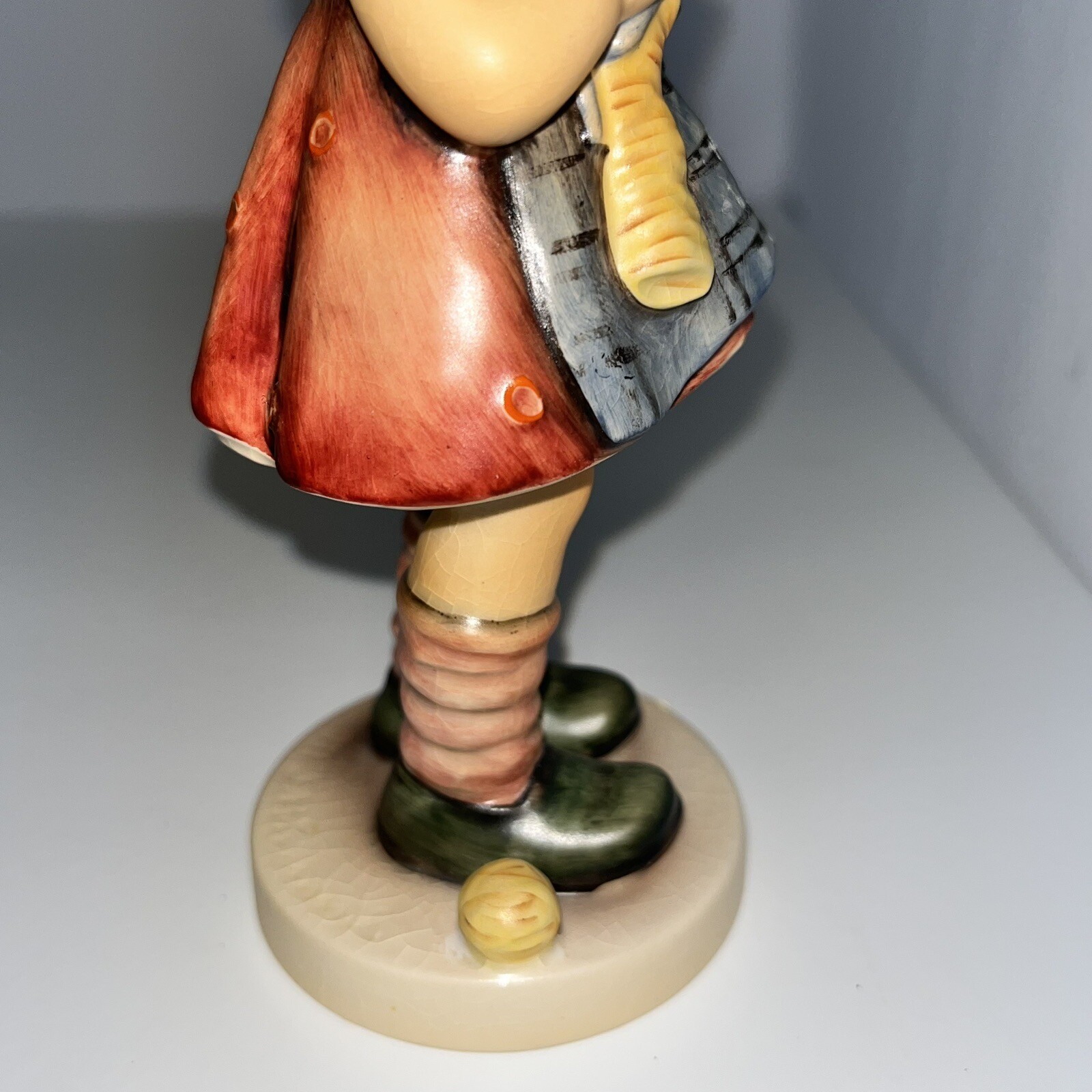 Goebel Hummel “A Stitch in Time” Figurine #255 TMK5 LG 6.75”x2.5” Girl Knitting