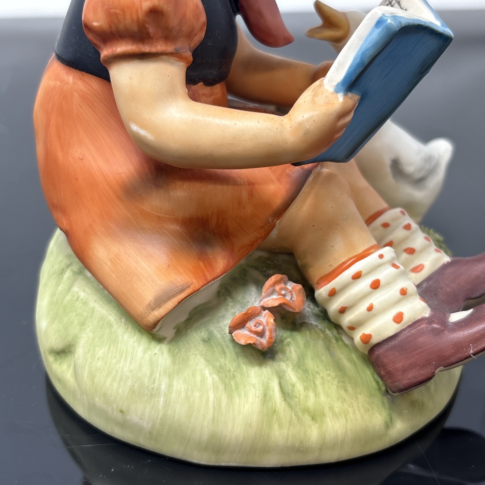 Vintage Arnart Erich Stauffer S8248 Barnyard Frolics Girl Figurine w Goose 6.75″