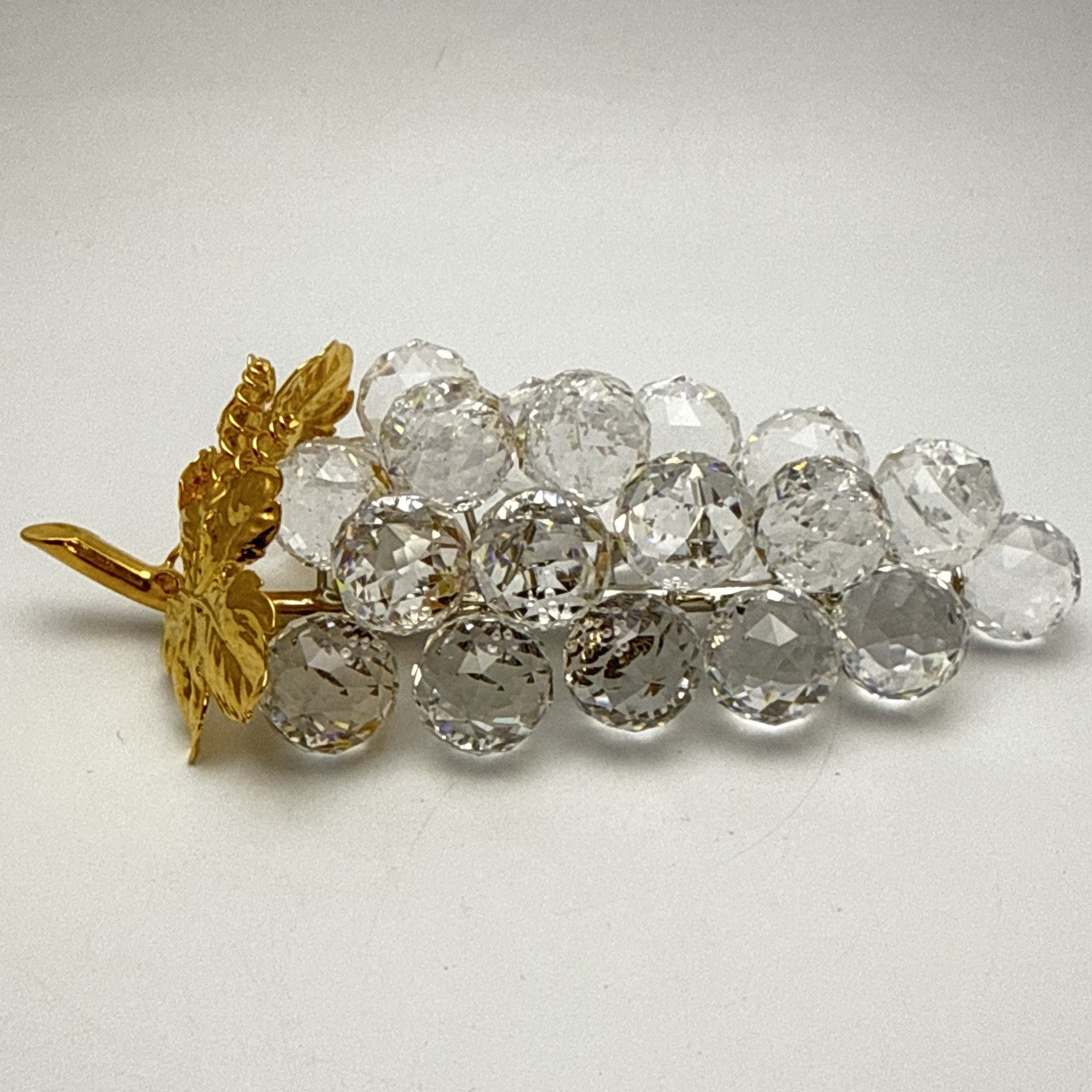 Swarovski Grapes-23 Gold Leaves Rhodium Stem In Box