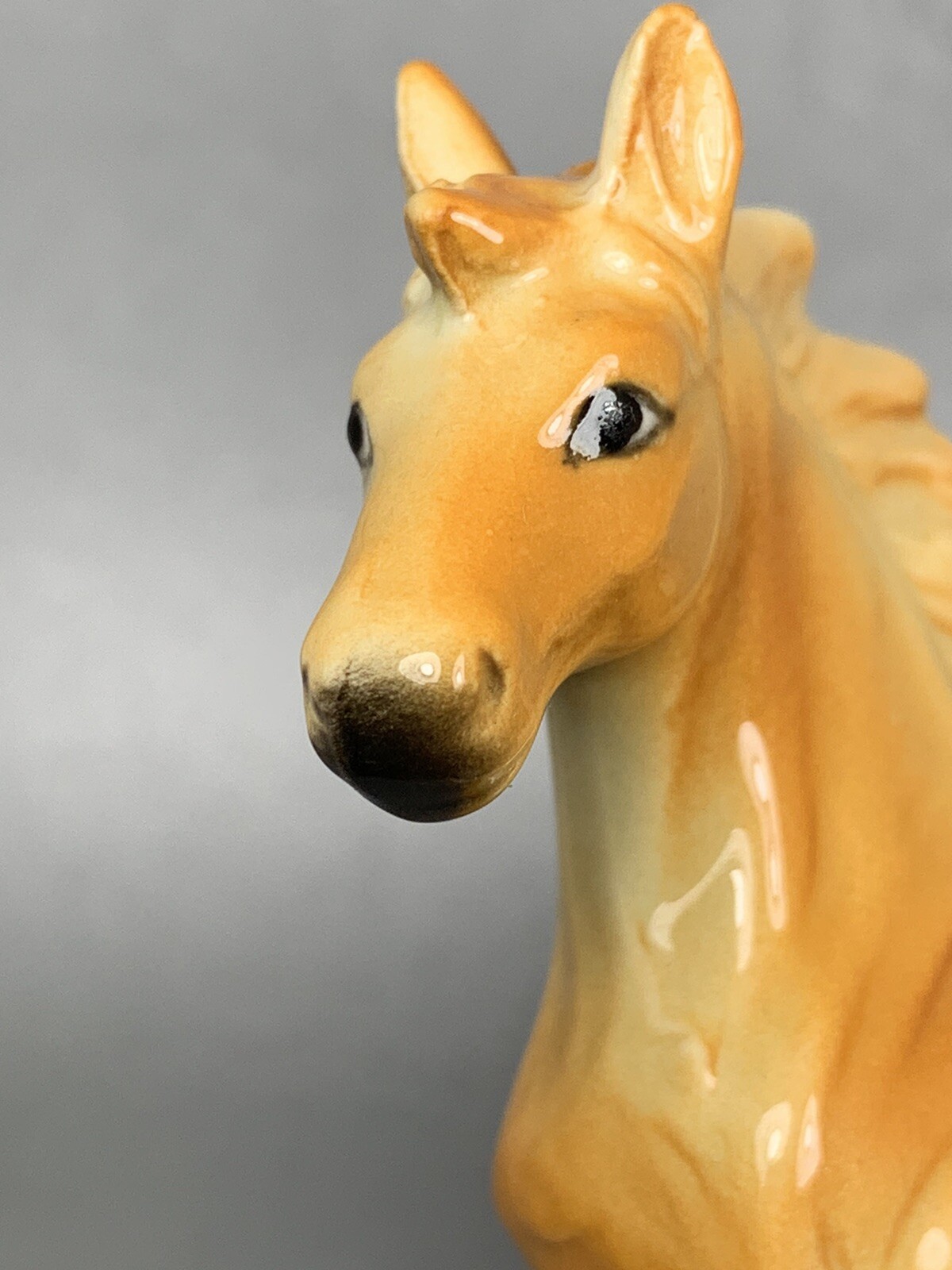Palomino Horse Figurine Ceramic Made in Japan MISSING Sticker 3 1/2″H