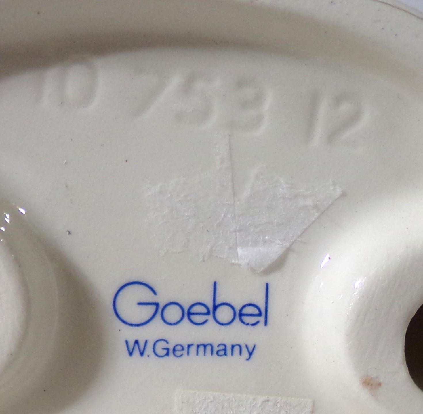 Goebel Winter Skier Figure