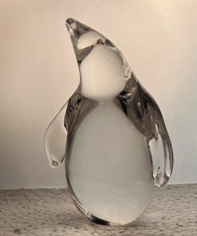 Steuben Crystal Penguin with Beak Up Figurine Glass Paperweight Hand Cooler MINT