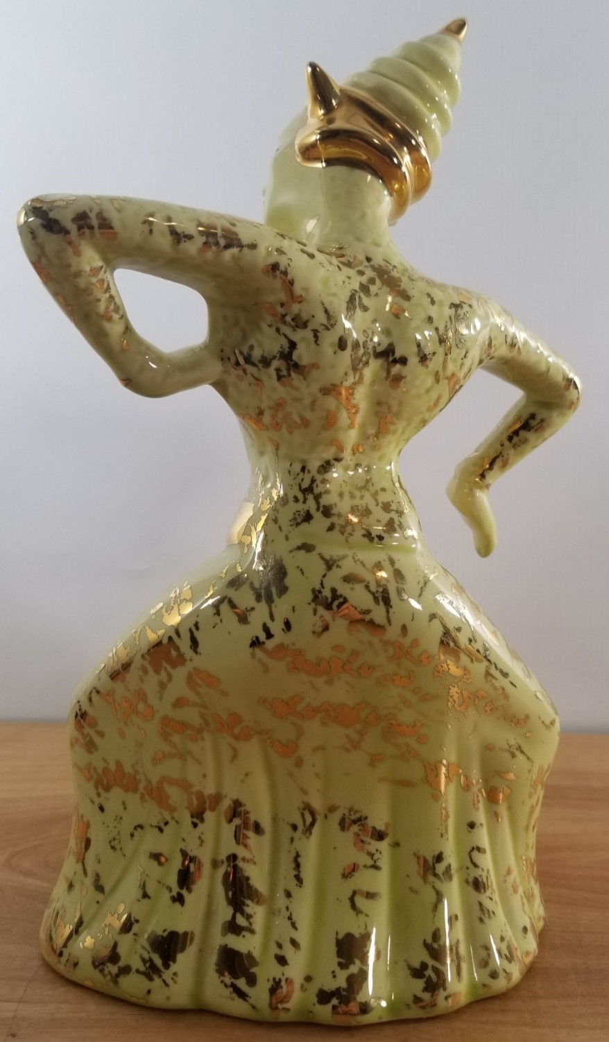 Pair Of Rare Vintage MCM Siamese Thai Temple Dancers Porcelain Figurines Gold