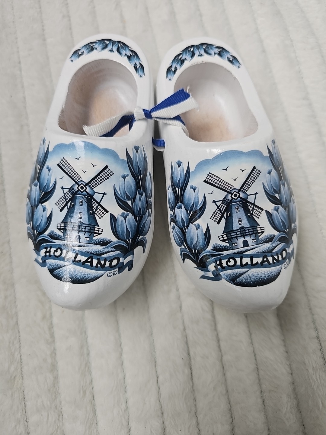 Vintage Holland Wooden Clogs Pair Blue White Hand Painted Dutch Souvenir Shoes