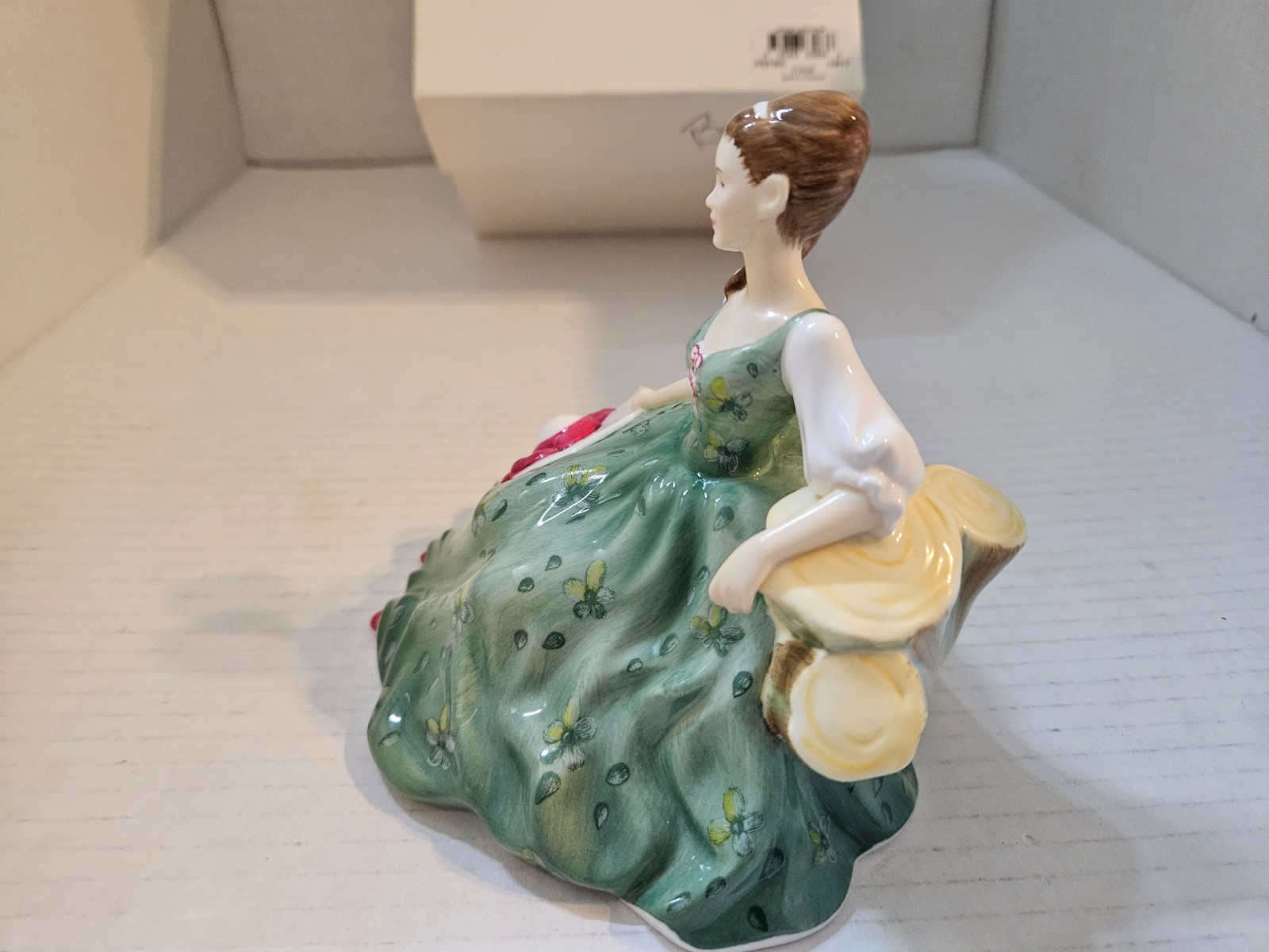 Royal Doulton Pretty Ladies Elyse Figurine Green 2008 HN5165 EXCELLENT!!