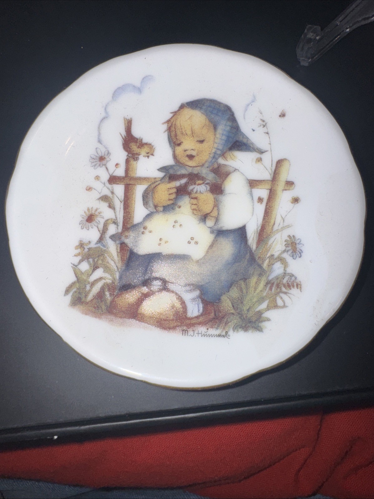 Reutter Porzellan Germany He Loves Me? Hummel