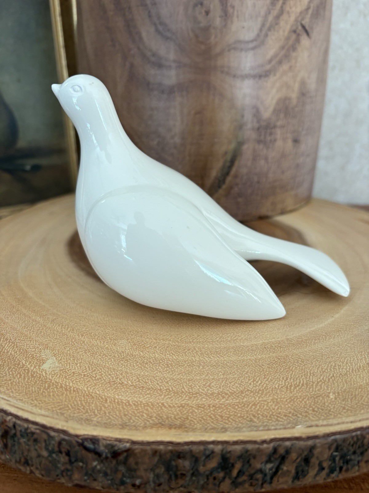 Home Interiors Doves, Porcelain, Vintage, 3” Tall, 6” Long 1998