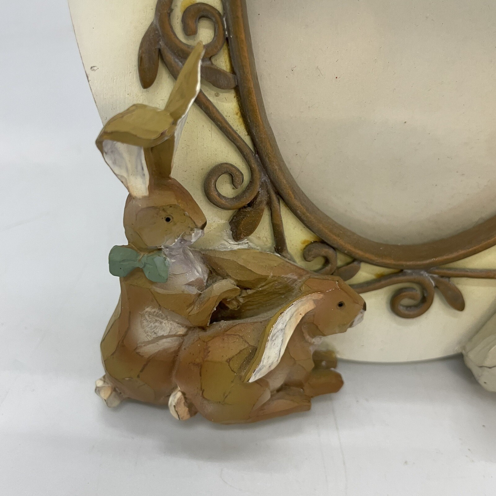Angels En Provence Innovation 7 Inch Angel Frame w/ Bunny and Bird, wire wings