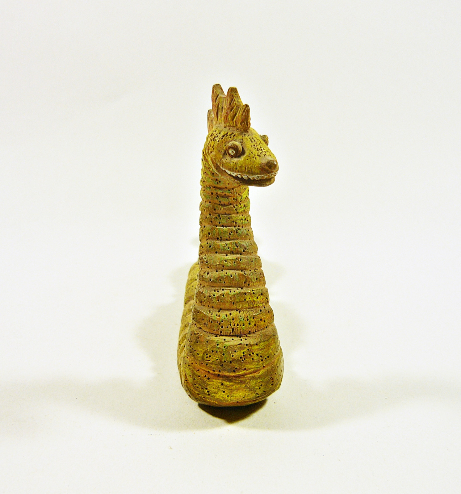 LOCH NESS MONSTER “NESSIE”, VINTAGE HANDMADE WOODENWARE CARVED FIGURINE ! (F009)