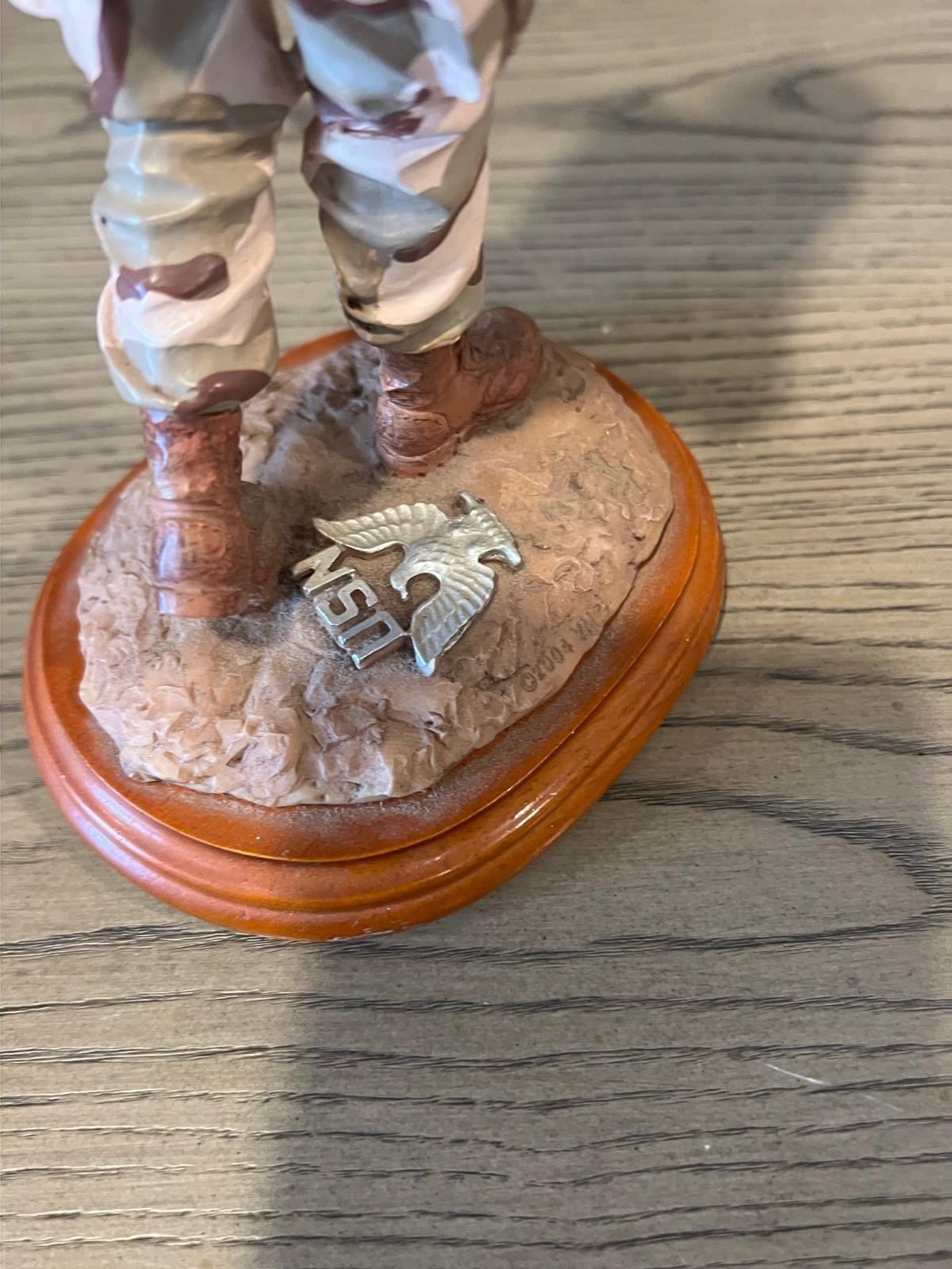 Vanmark American Heroes Moving In VAH2082151 Numbered Soldier War Figurine 8.5″