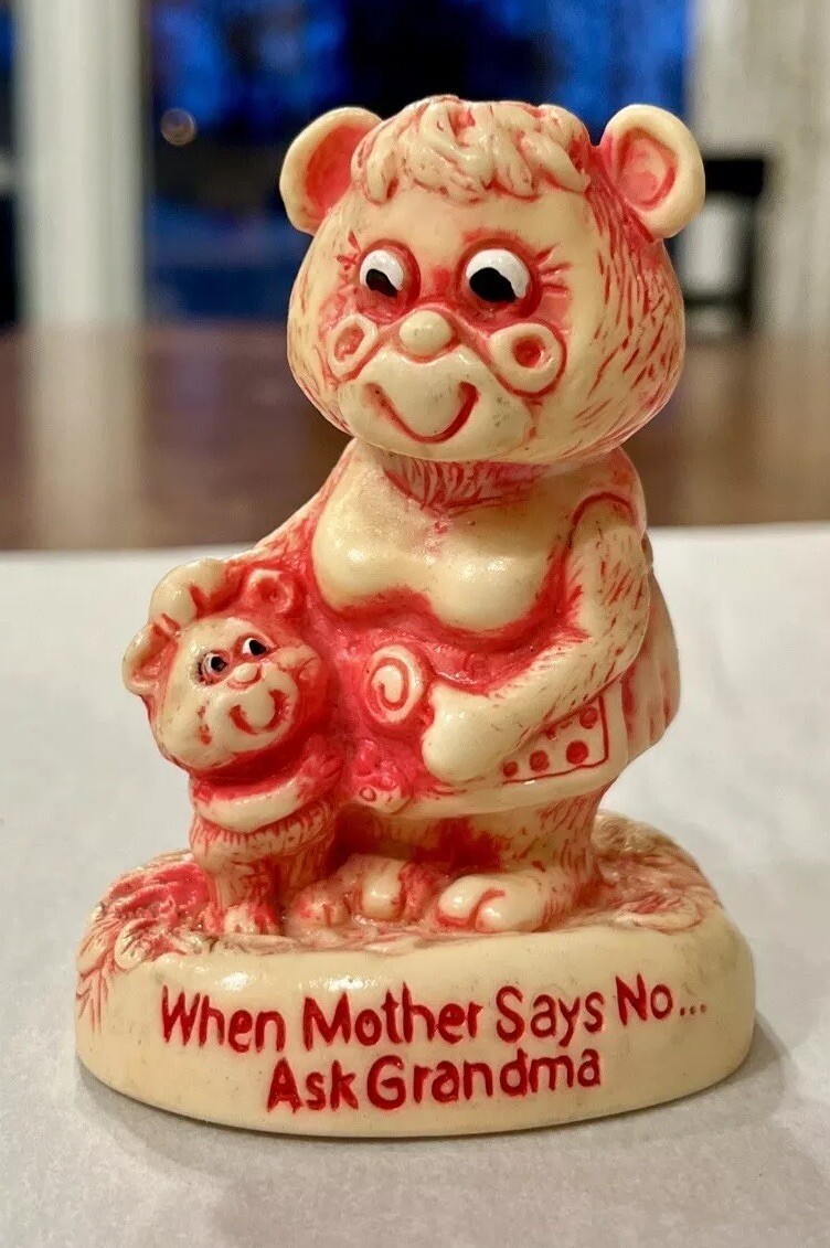 Vintage R & W Berries Co’s.Figurine 1976 ” When Mother Say No Ask Grandma “