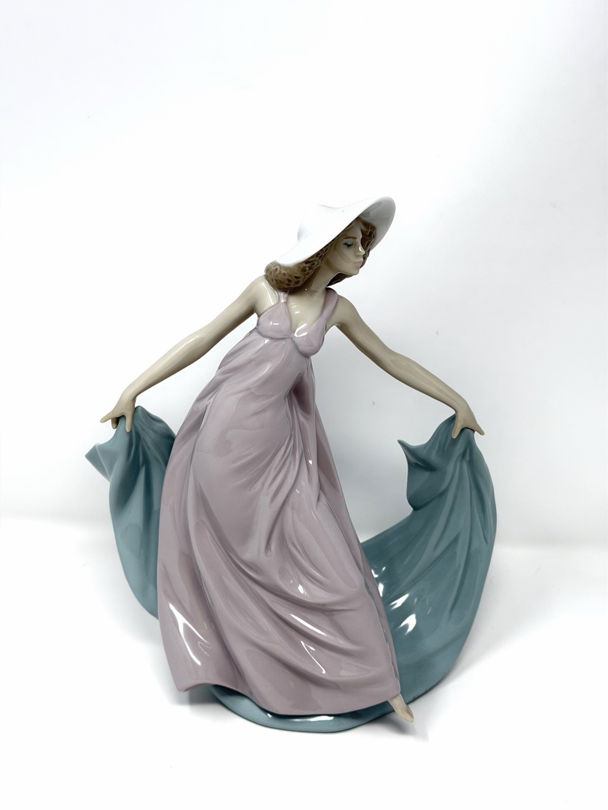 Lladro 5663 Spring Dance Retired Porcelain Figurine w/ Box Spain Excellent