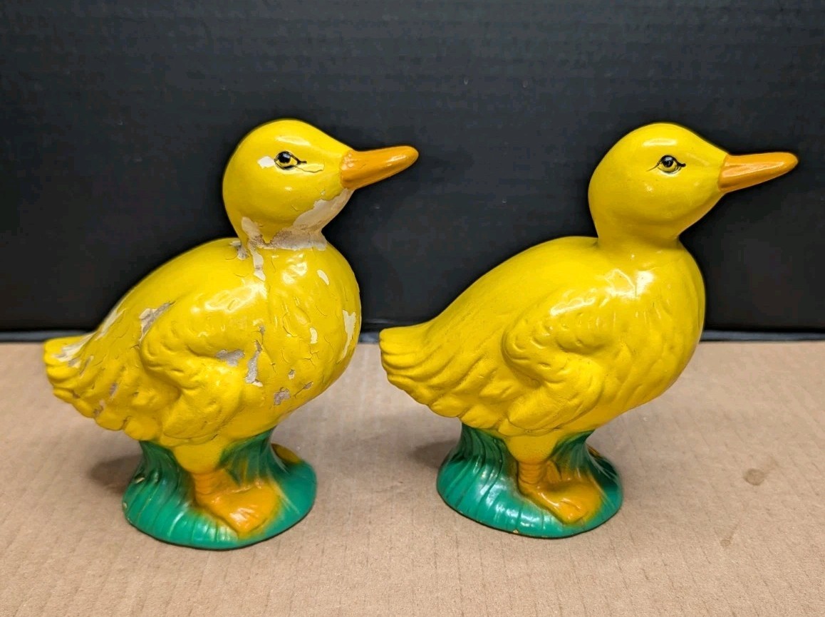 Vntg 1930s Duckling Pair Carnival Chalkware (Read) Countrycore Cottagecore
