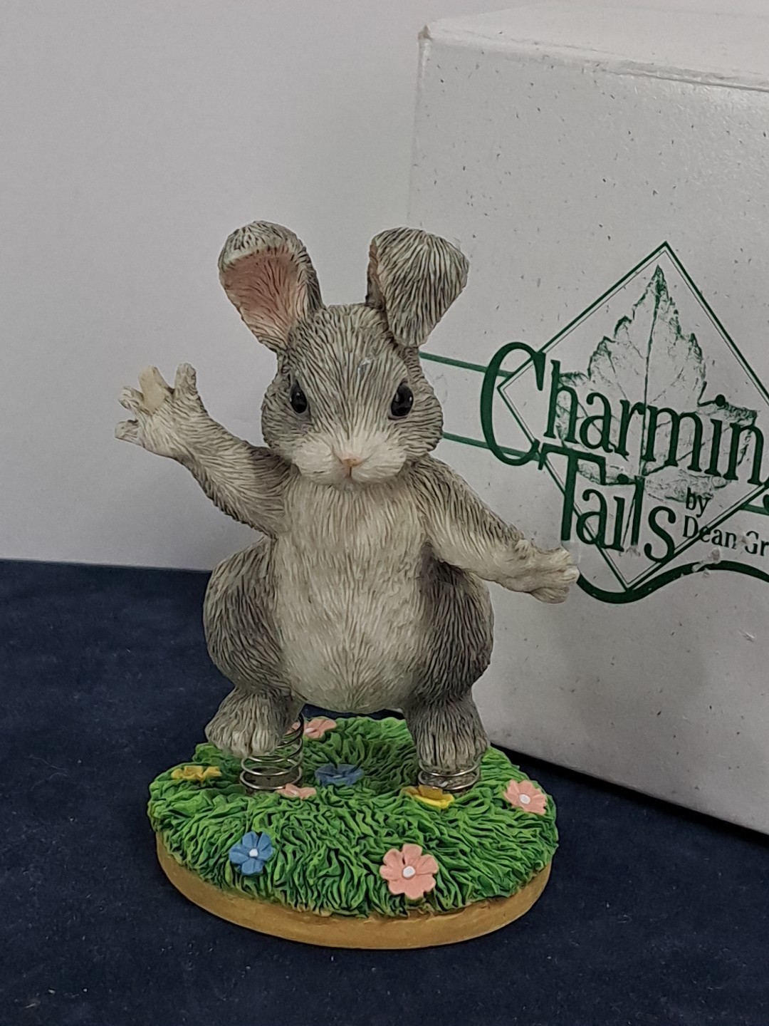 Charming Tails Bunny Rabbit Figurine Springs On His Feet Hippity Hop 3.5″ T