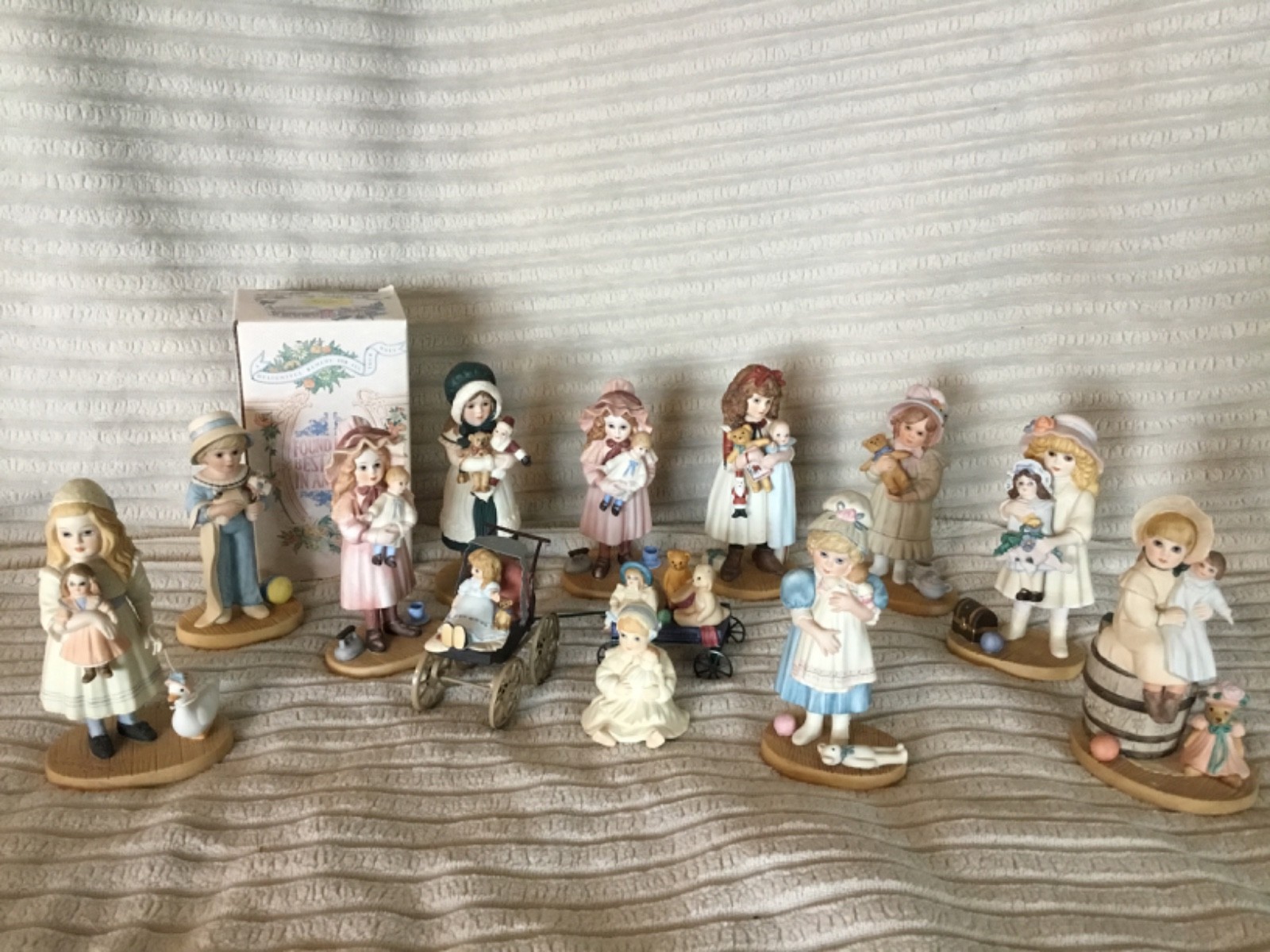 Jan Hagara Figurine LOT of 13 – Limited Editions – Vintage