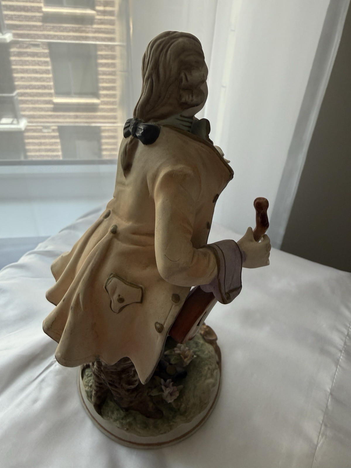 Vintage Andrea by Sadek Bisque Porcelain Figurine Colonial Musician 8.5” AS-IS