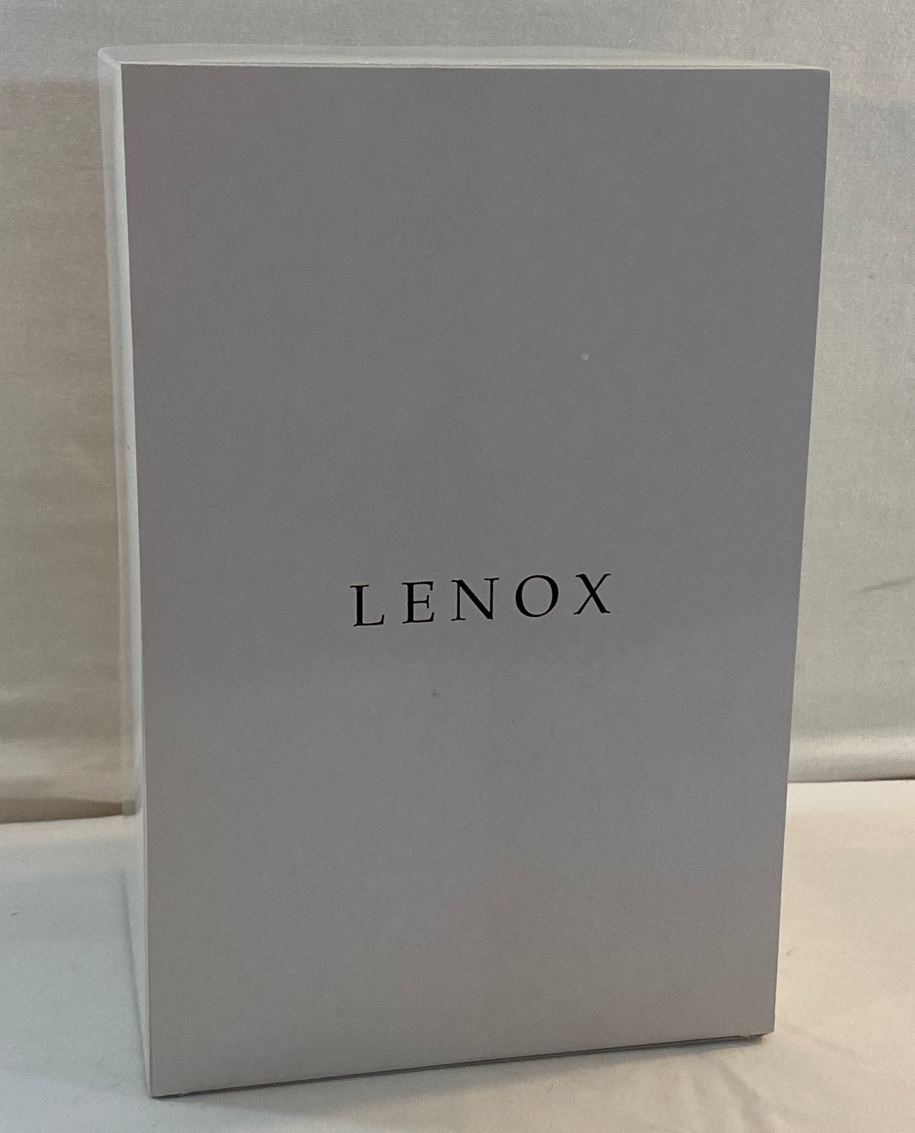2004 Lenox Legendary Princesses Porcelain King Arthur Camelot Figurine + Box