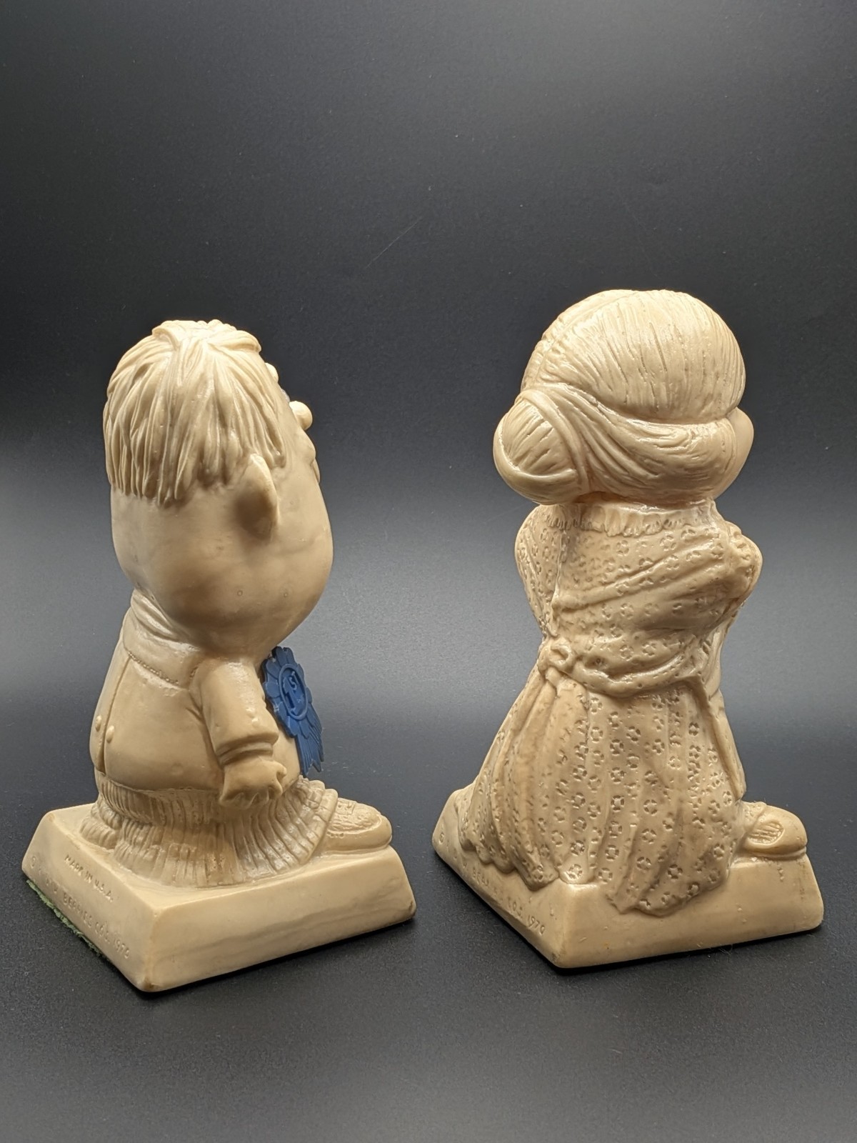 Vintage 1970 R & W Berries Russ Wallace Figurines World’s Best Mom&Dad 6″ T