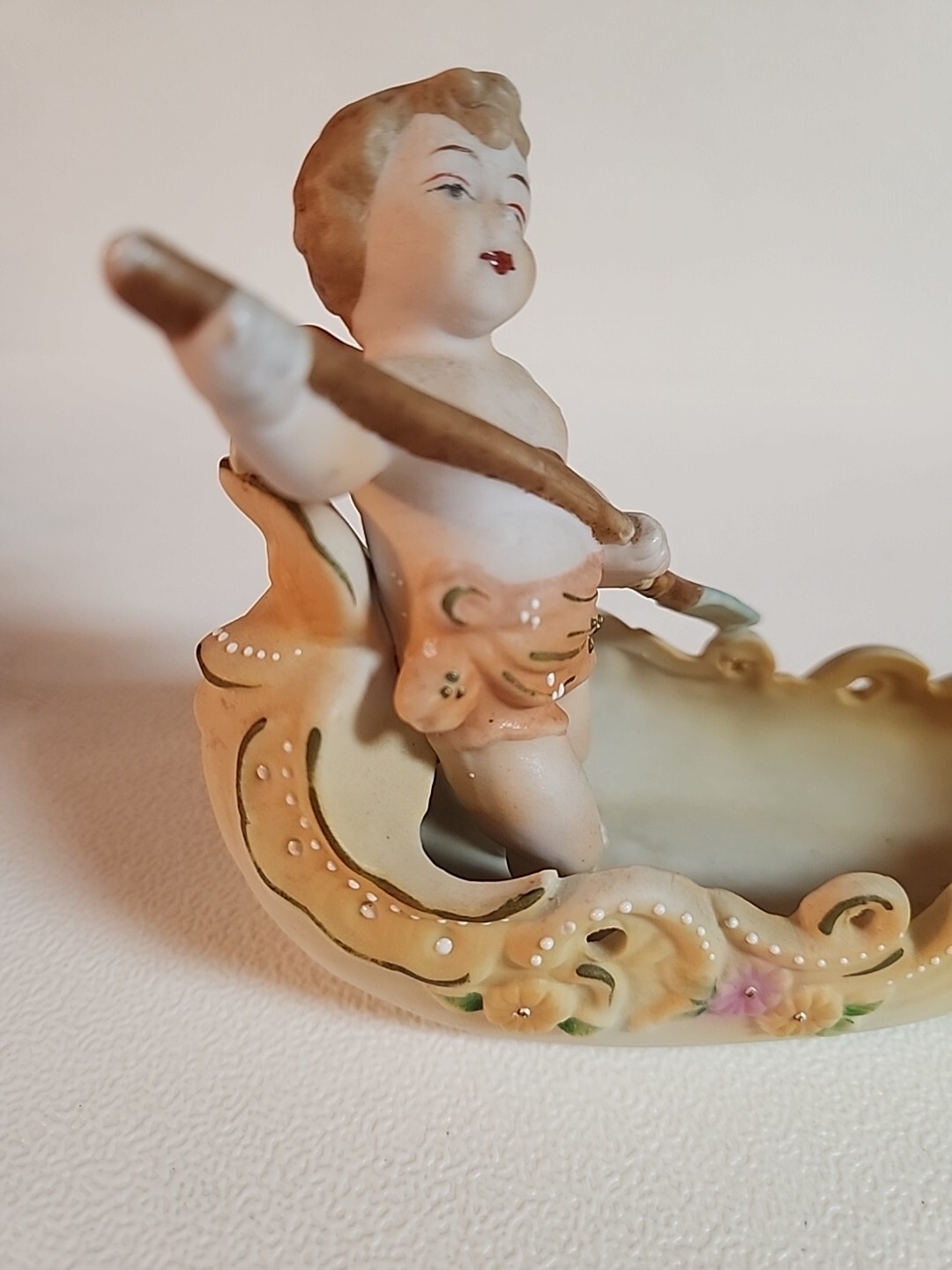 Angel Cupid Lenwile Cherub Rowing Canoe Figure Raised Floral Accent Japan