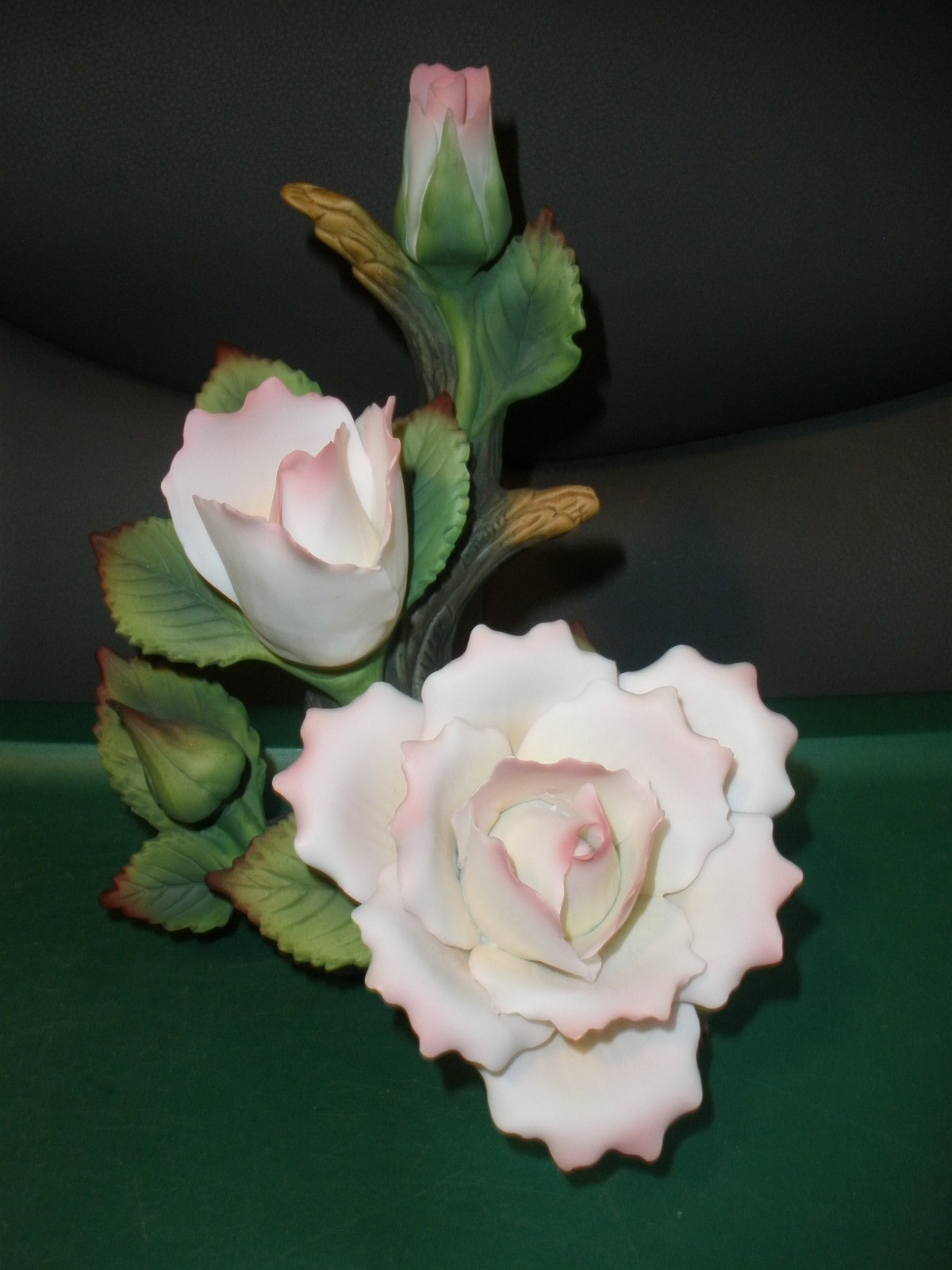 Andrea by Sadek White & Pink Flower Roses Figurine Approx 6″x8″ EUC