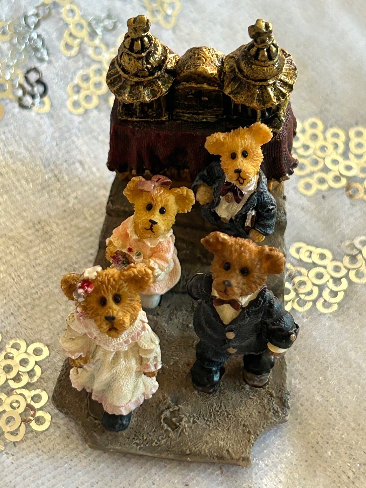 Boyd Bear Family Figurine With Stage & Drum Set Vintage Collectible