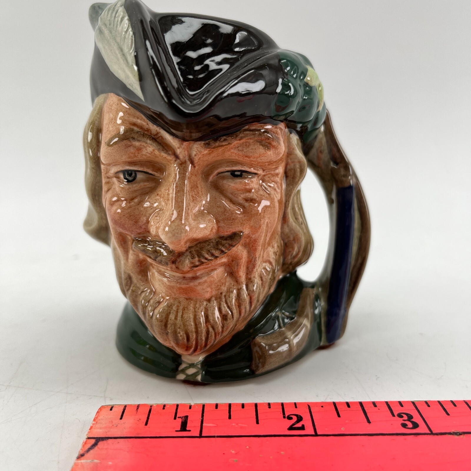 Royal Doulton “Robin Hood” Character Jug D6534 – Small, 4″ (Mint Condition)