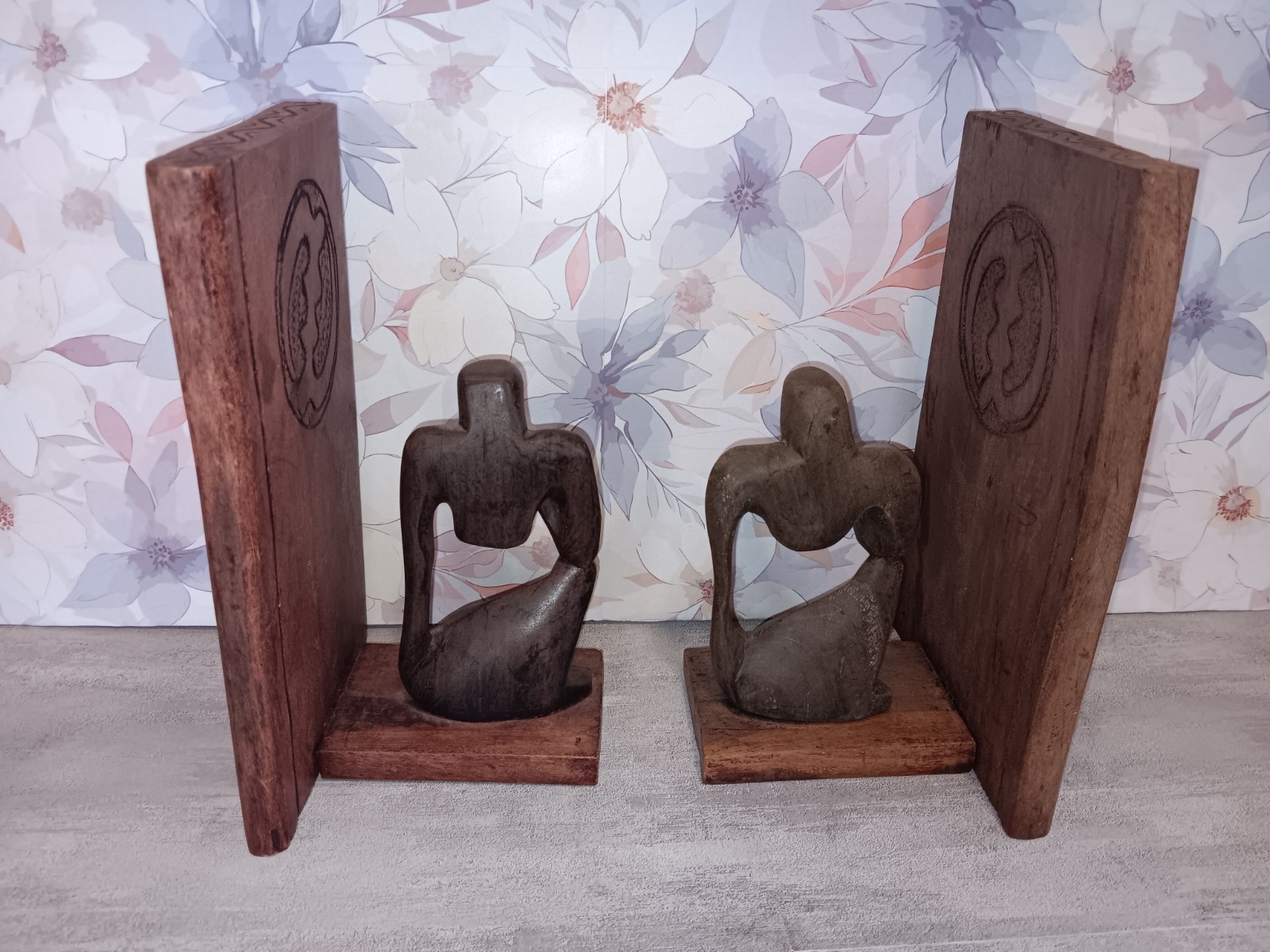 Hand carved Thinking Man wooden Abstract sculpture figurine Bookends Set 2