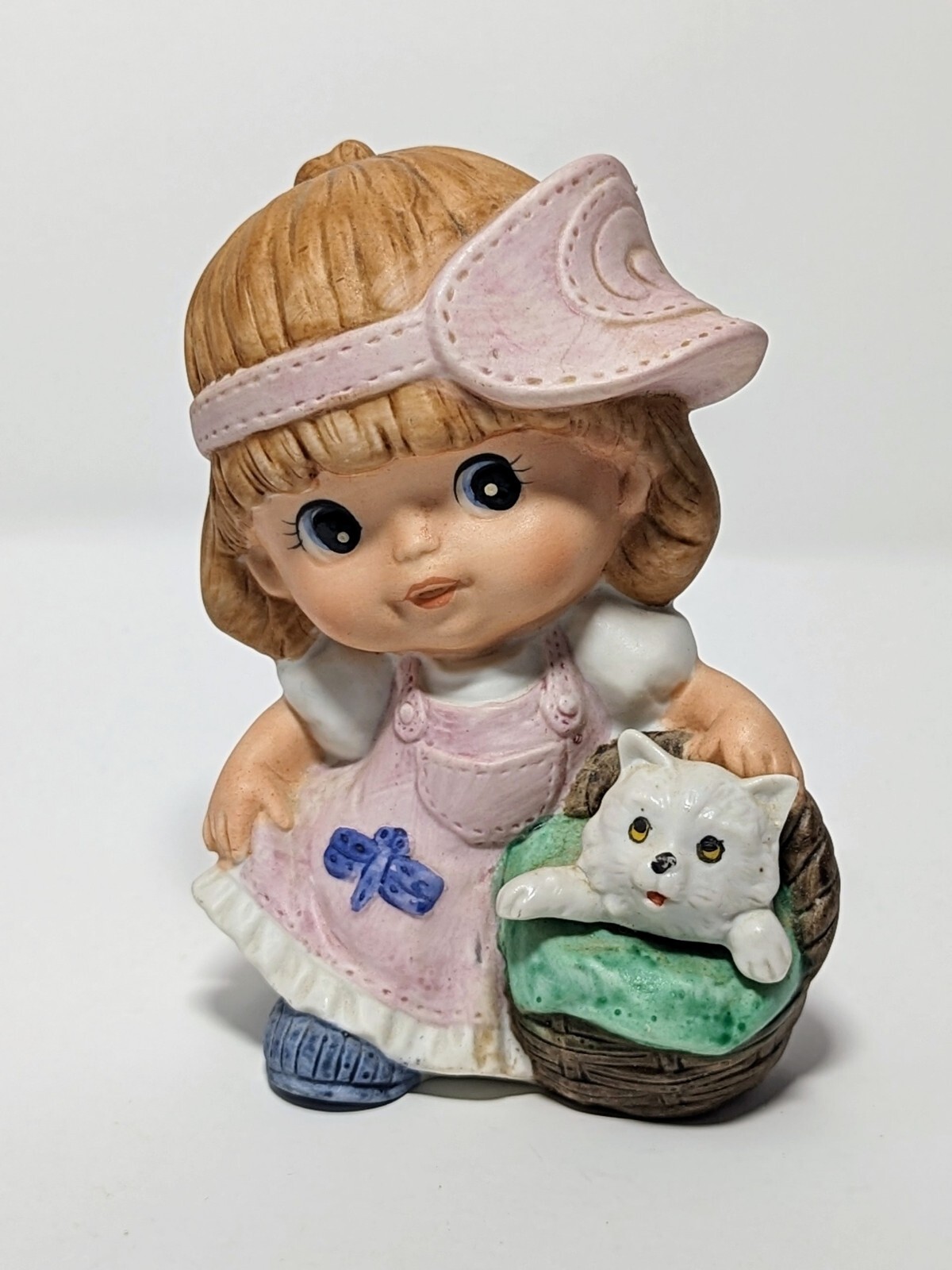 Homco Girl w/ kitty in basket Figurine #1439 Home Interior pink dress & hat
