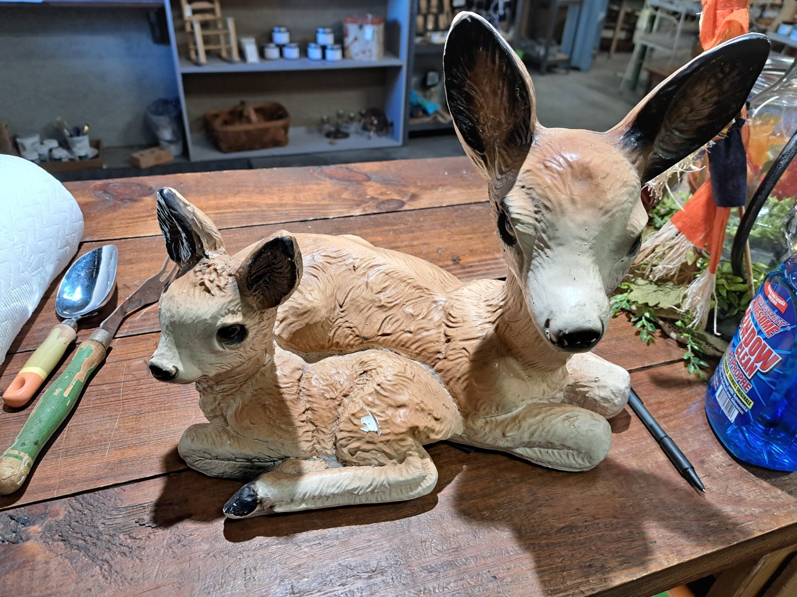 Vintage Chalkware Mama Deer And Fawn Statue