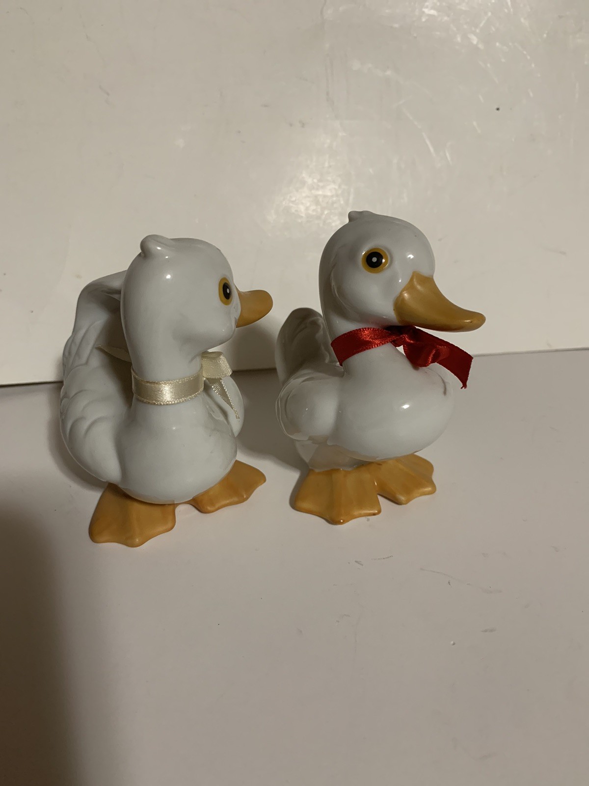 PAIR OF VTG HOMCO #1414 PORCELAIN DUCK FIGURINES MINT