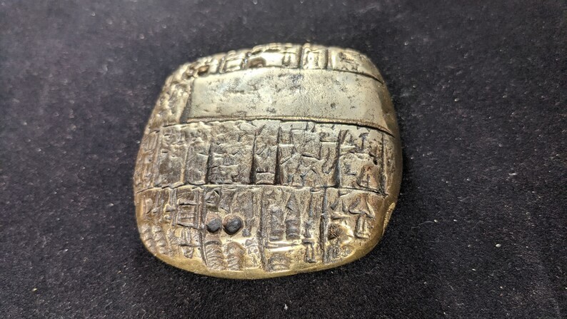 Cuneiform Tablet Archive royal gardeners Archaic Period of Sumer 2340 BC museum