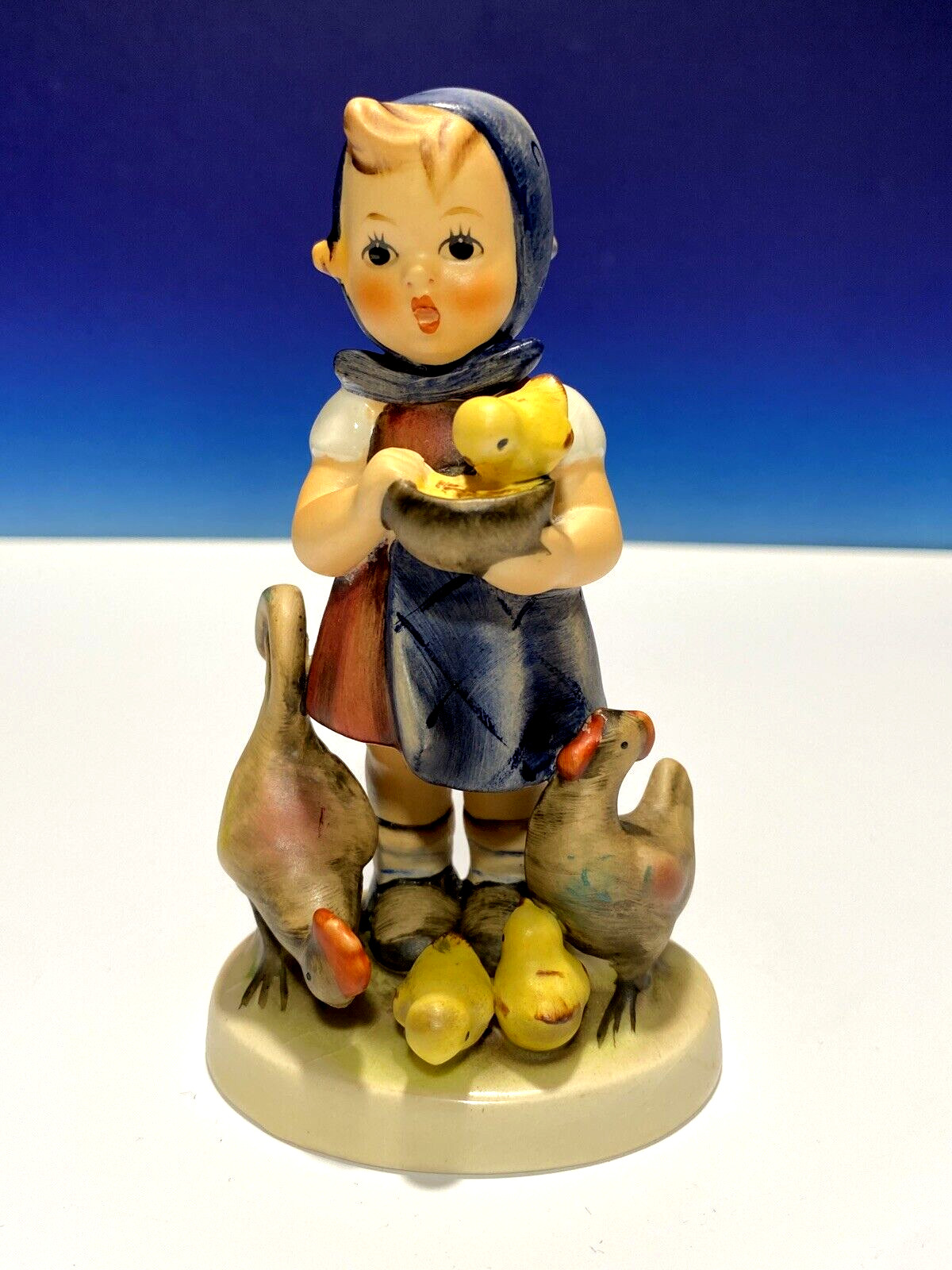 Hummel Goebel Figurines Feeding Time HUM #199/0