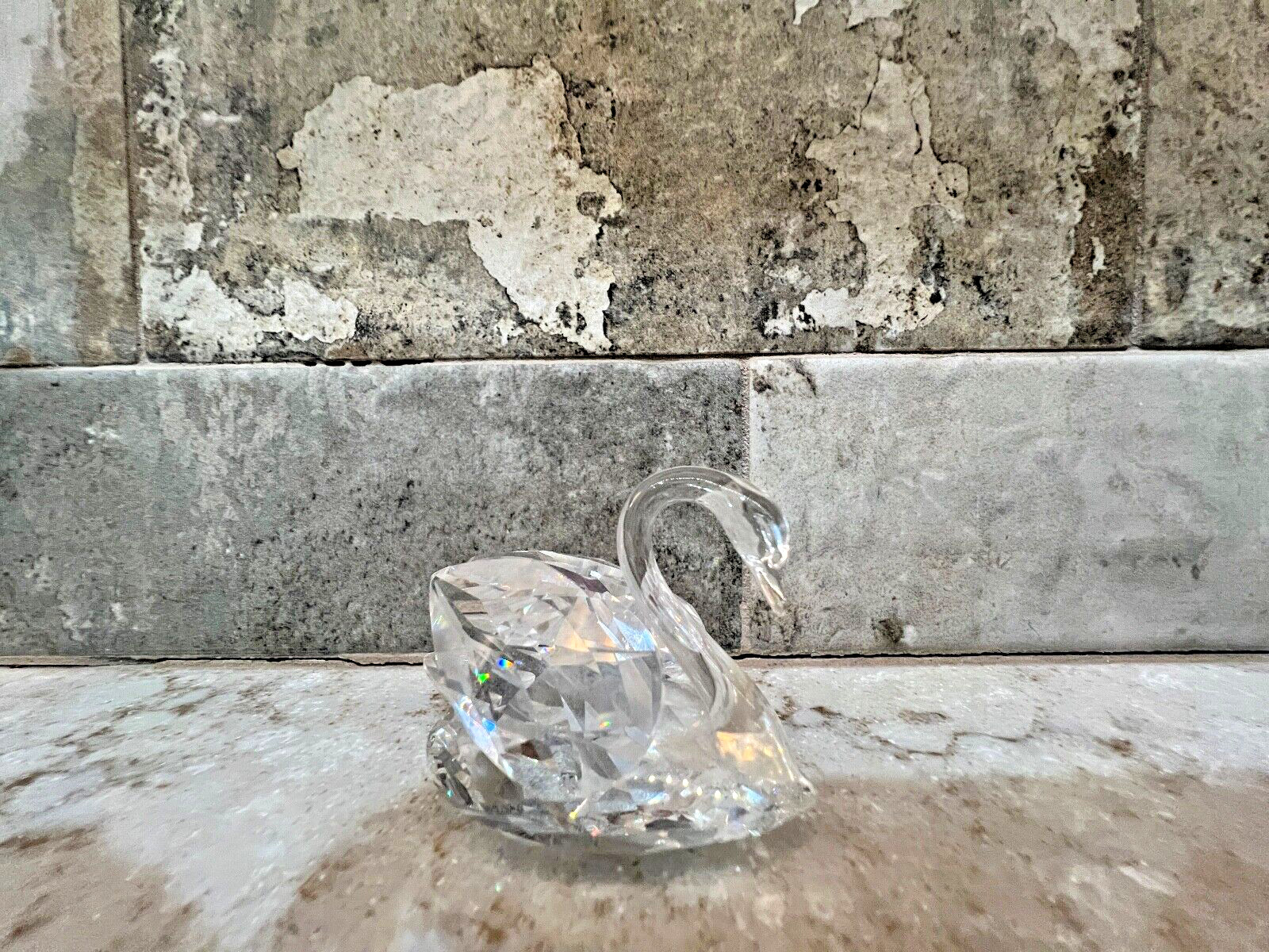 Swarovski Crystal Beauties Of The Lake Swan