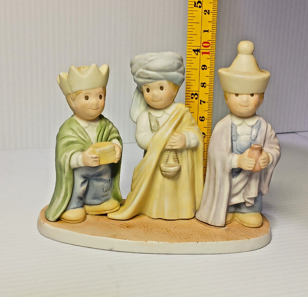 Circle Of Friends, We Three Kings, Snow Play, & On Top Of The World