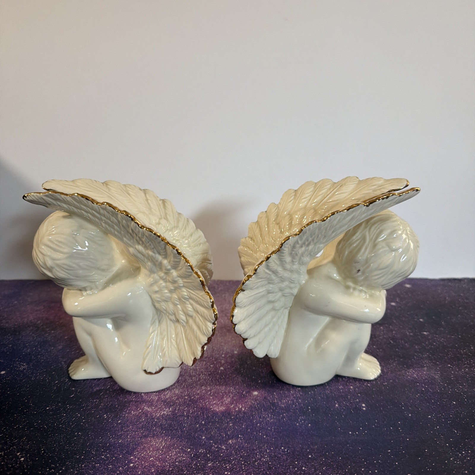 VTG Set Of 2 Porcelain Cream Angel Cherub Wings Gold Trim Table Figurines *READ*
