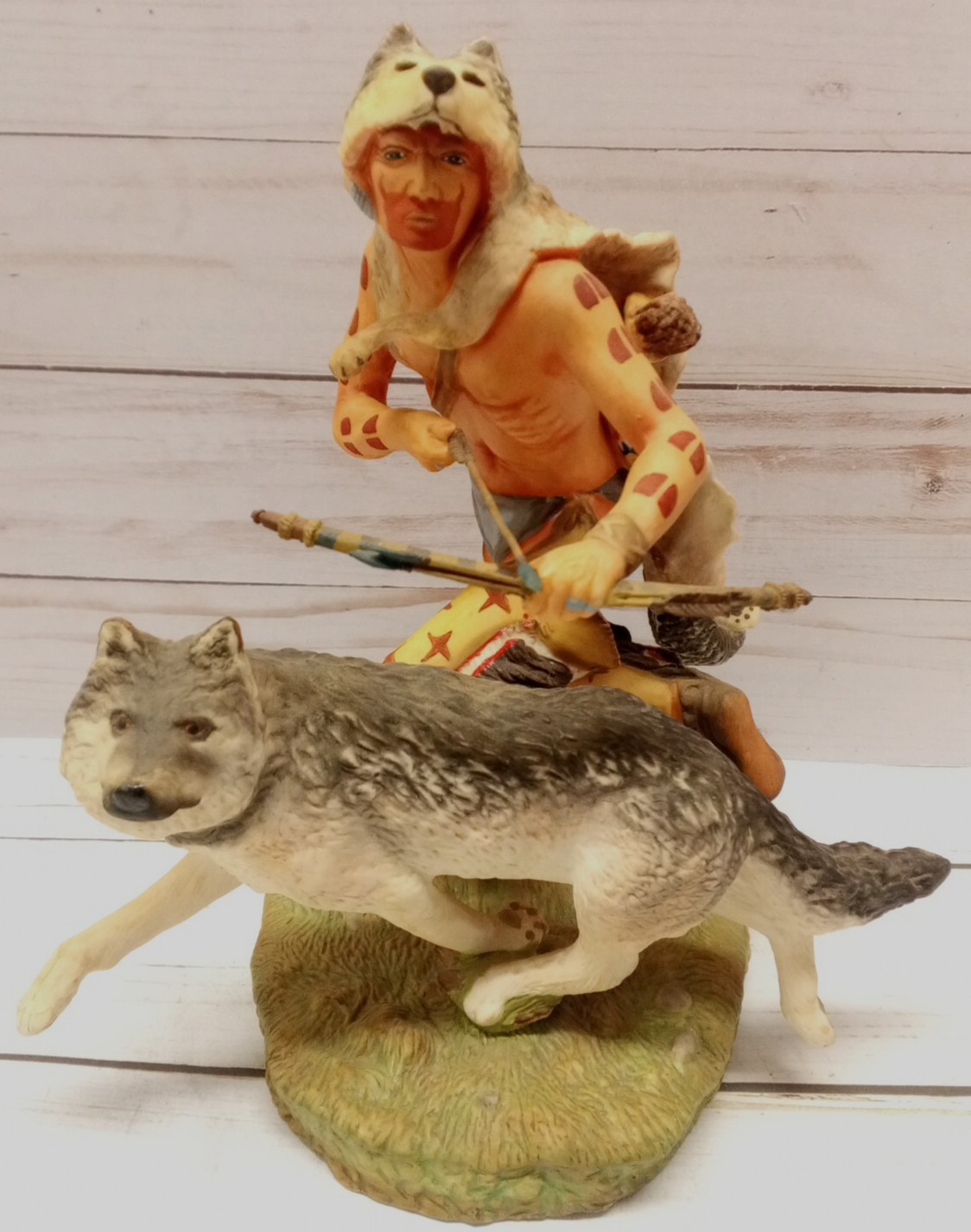 Franklin Mint Wolf Runner R. Murphy Fine Porcelain Hand Painted Figure