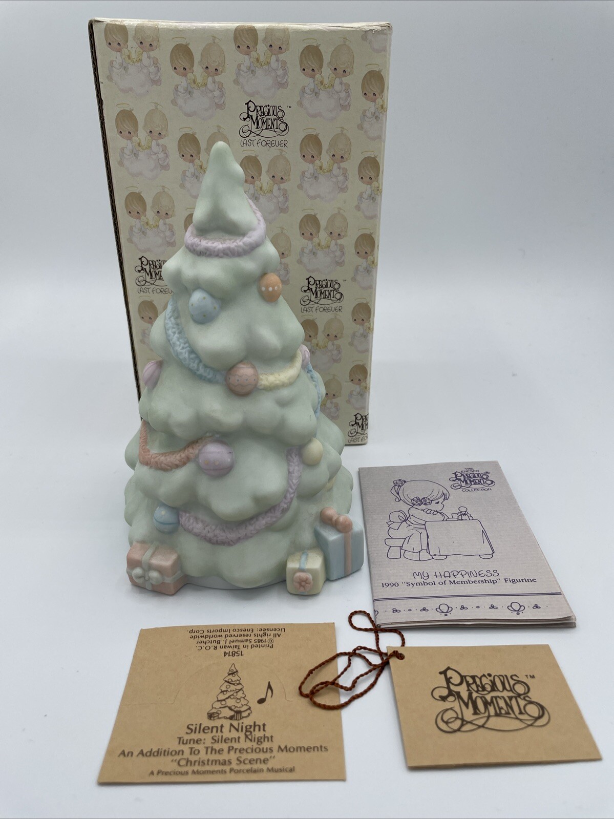 Precious Moments 1985 Silent Night Musical Xmas Tree Porcelain Figurine 15814