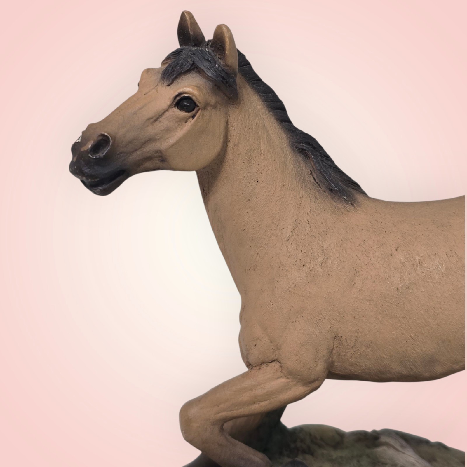 Neil J Rose Buckskin ‘SPIRIT’ HORSE FIGURINE Limited Edition #810/3500 Sculpture