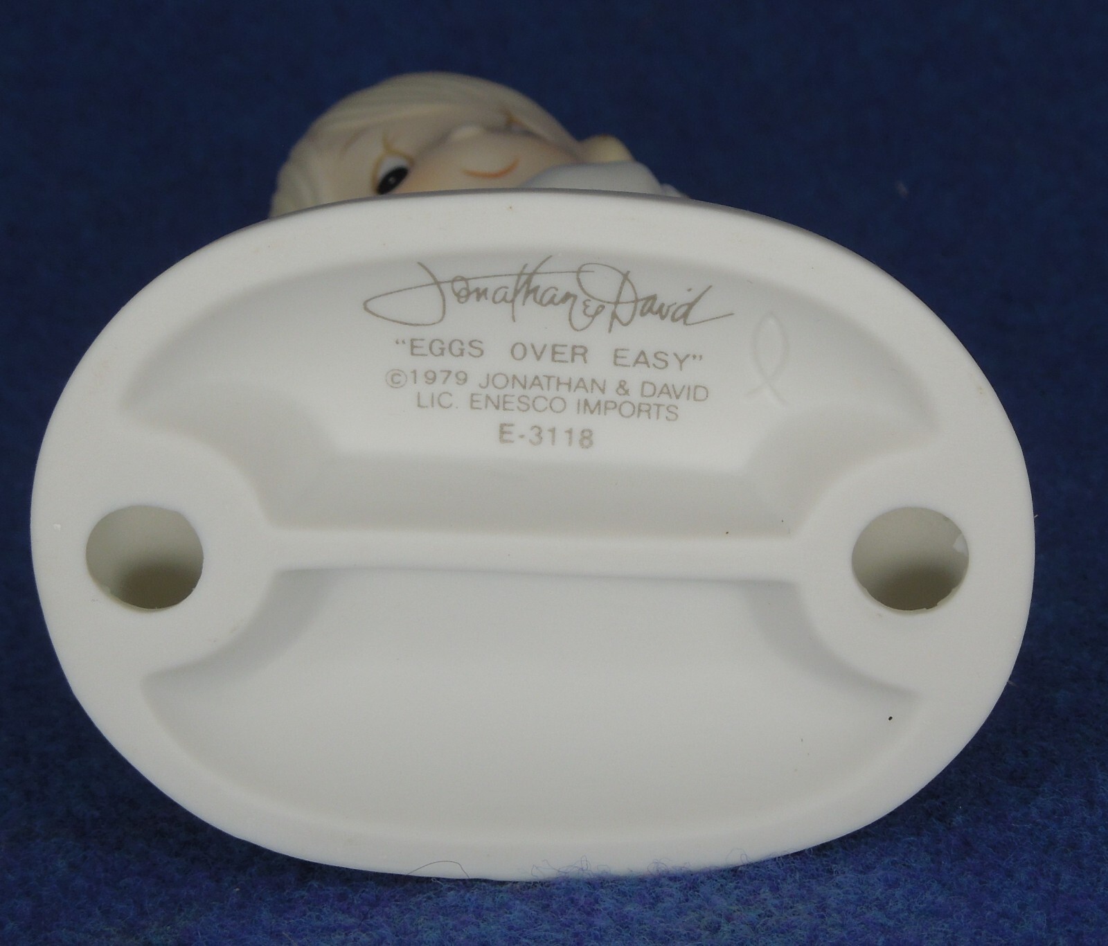 Precious Moments “EGGS OVER EASY” E-3118 FISH Mark – B3