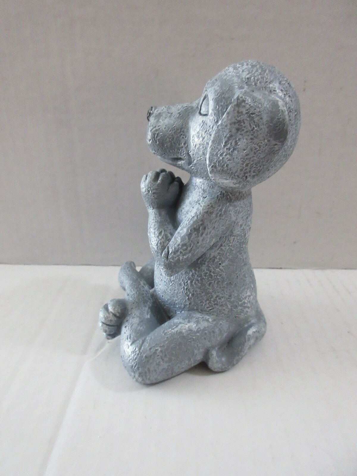 Praying Dog Puppy Figure Figurine Trinket Decor Statue Approx.- 5″ x 3.5″ Gray