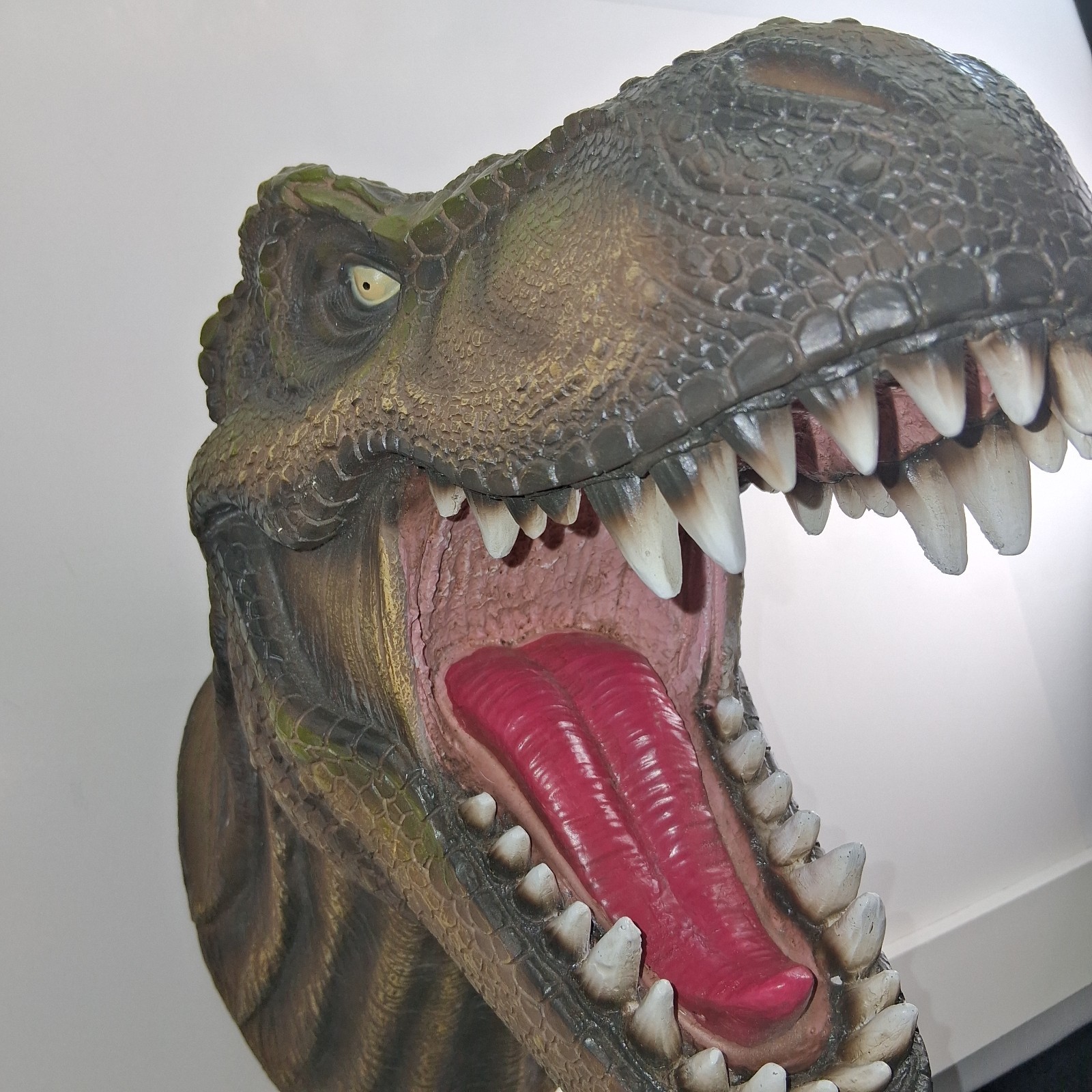 DWK Jurassic King Tyrannosaurus Rex Trex Dinosaur Head Wall Mount Decor