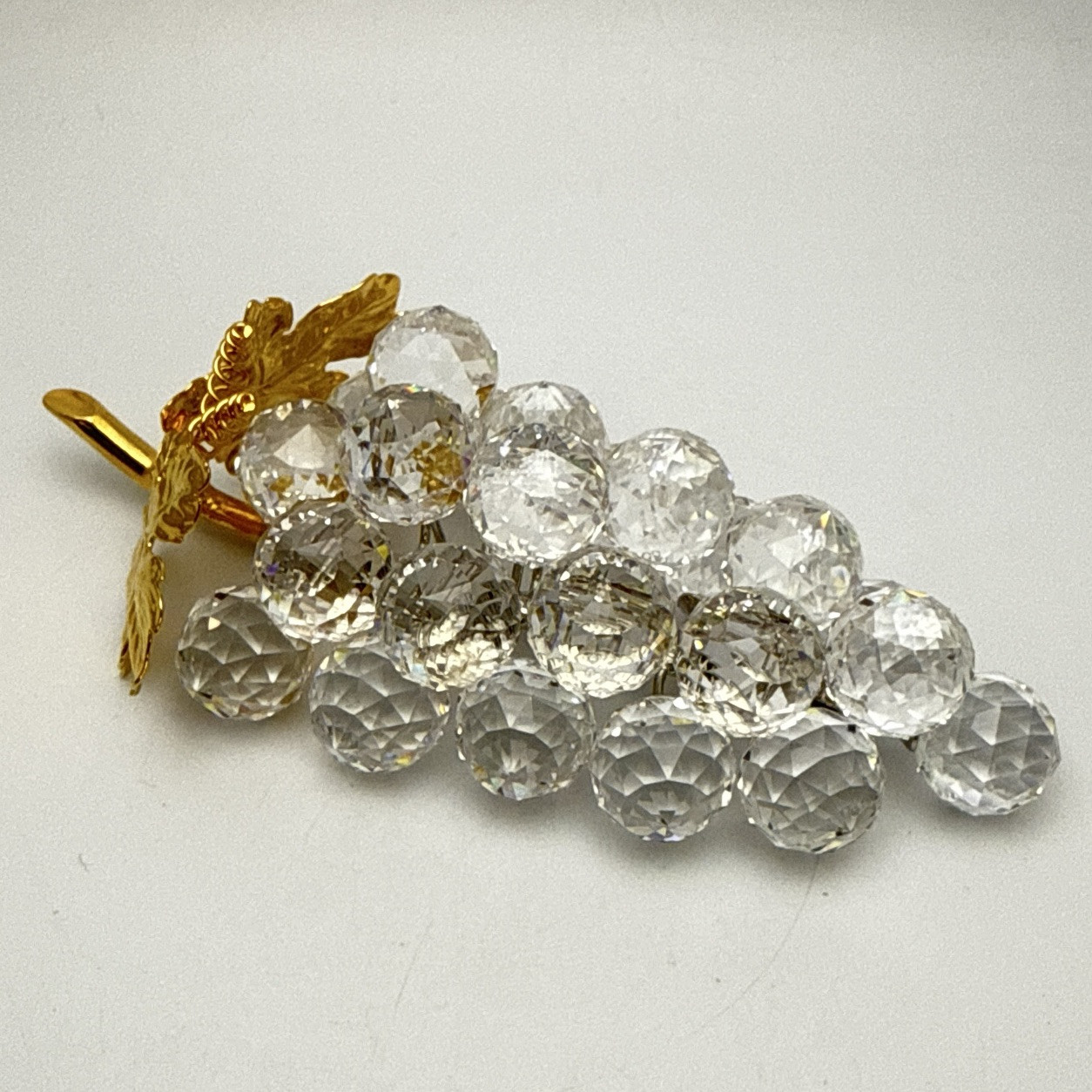 Swarovski Grapes-23 Gold Leaves Rhodium Stem In Box