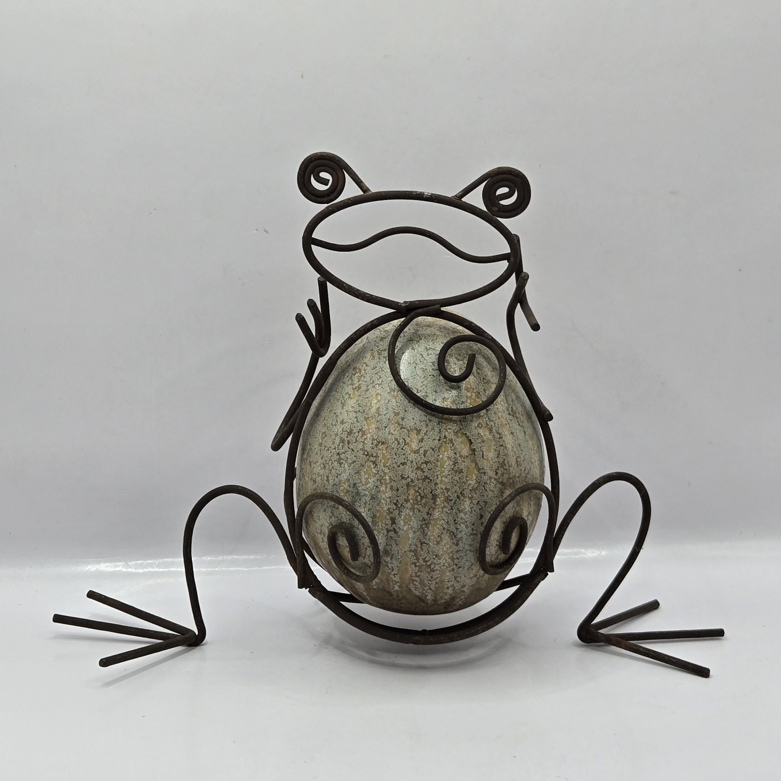 VTG Metal Frog Holding Pottery Egg Stoneware Decor Unique Indoor Outdoor 6.5″H