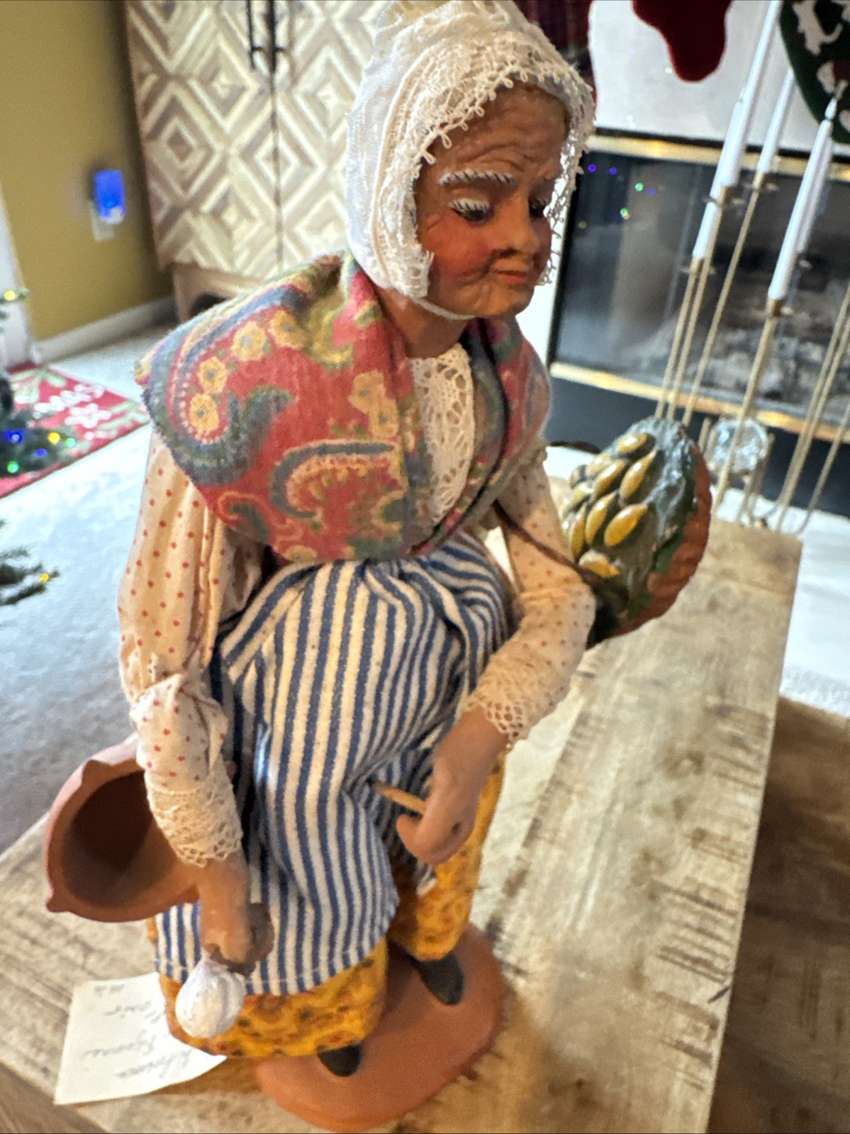 Vintage French Santon De Provence clay figures Pair