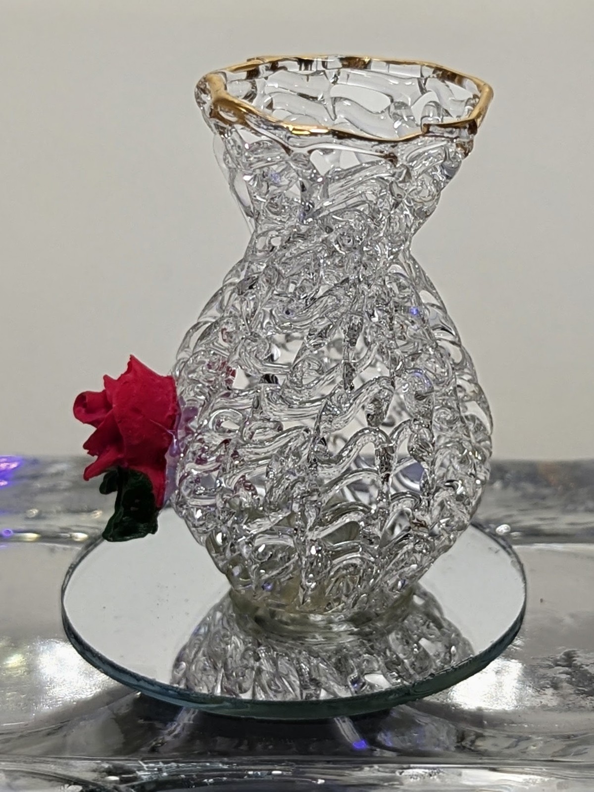 Spun Glass Vase Figurine With Red Rose & Leaves On Mirror Base 2″