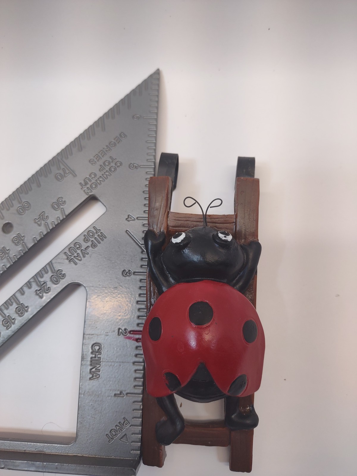 Cute Ladybug & Bee on Ladder Decorative Wall Hooks Figurine Garden Insect Decor