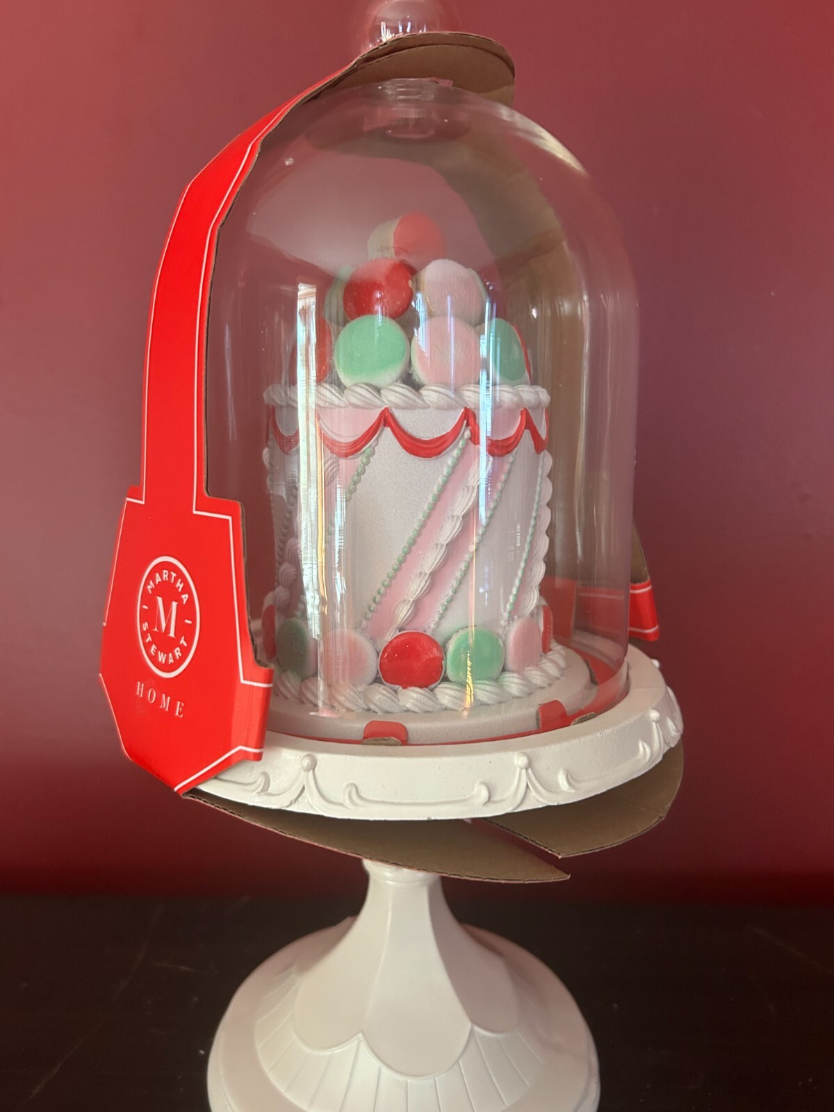 Martha Stewart 13″ Resin Macaron Cookie Cake Under Glass Dome on Pedestal NWT
