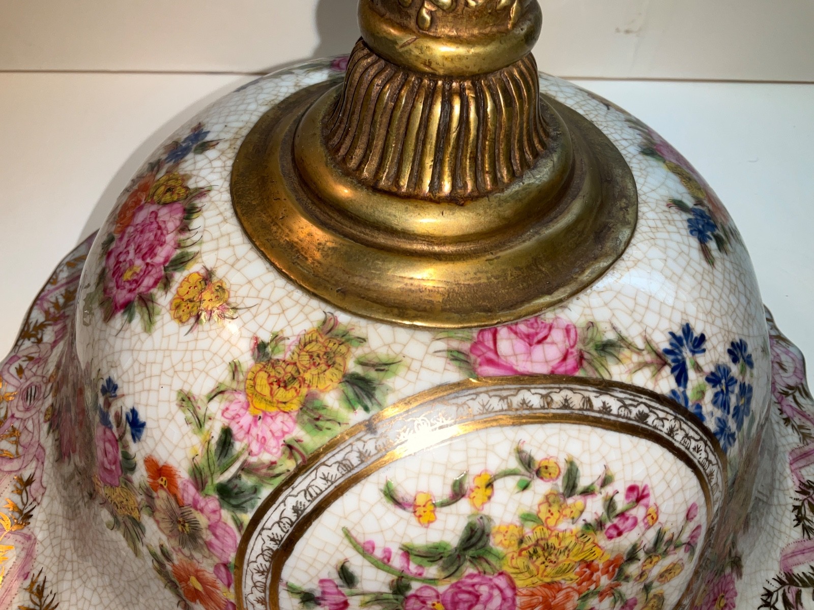 11″ Bronze Ram Footed Ceramic Fruit Bowl Dish Painted Chinese Canton Rose Flower